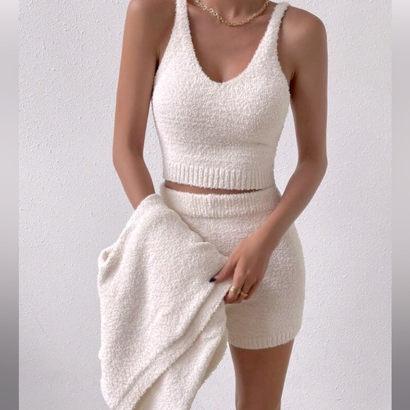Fashion Nova cropped tank + short set in fuzzy squishy cozy cream size XL - Picture 1 of 9